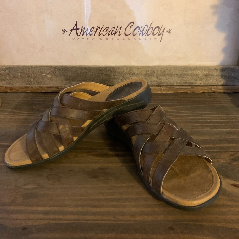 Ariat Women’s Dark Brown Leather Slide Sandals